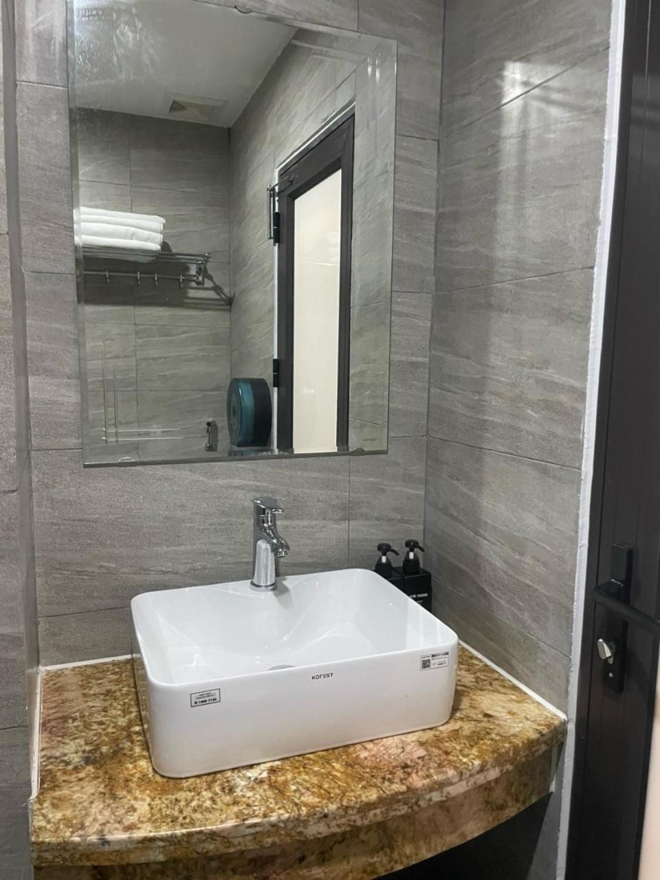 Kim Thanh Hotel, Vinh Phuc - Near Heron Lake Golf, Dam Vac Vinh Yen Exterior foto